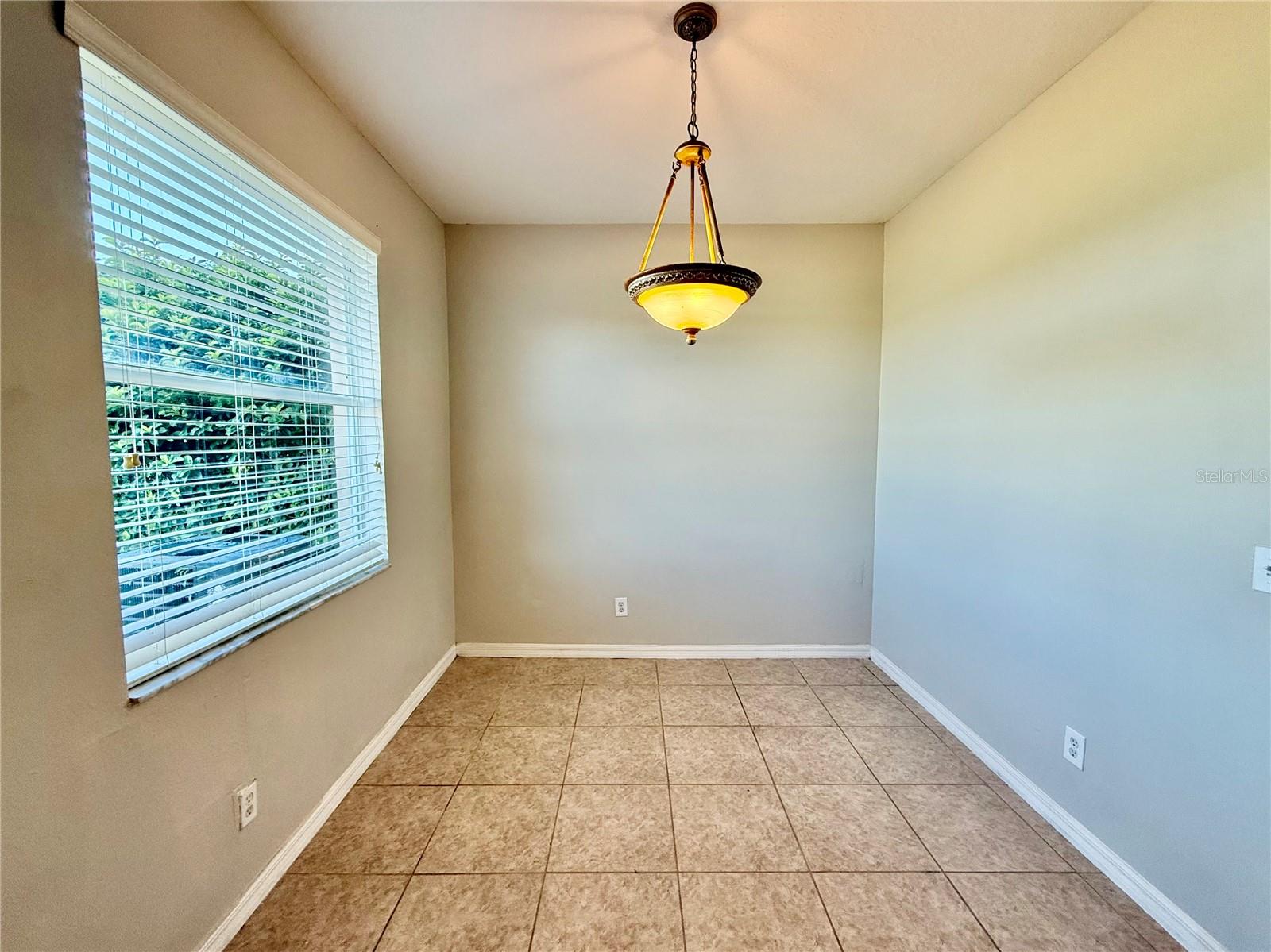 Image 7 of 37 For 11161 Creek Haven Drive