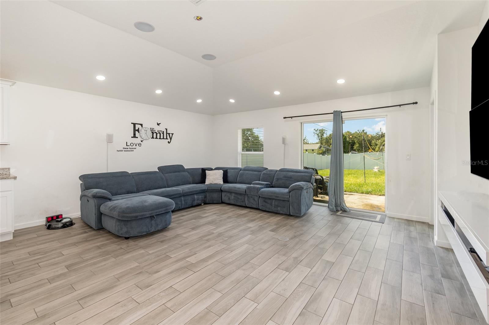 Image 7 of 25 For 1534 Pine Street