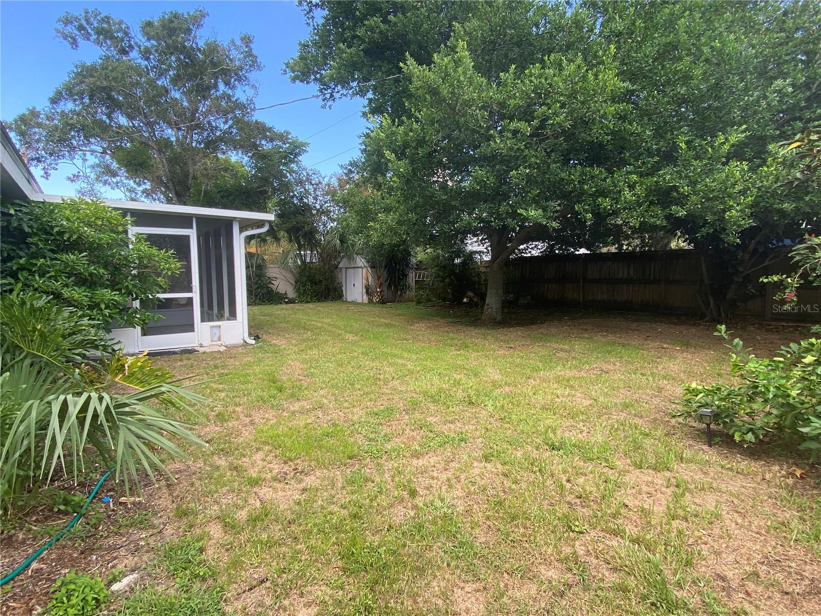 Image 11 of 35 For 45 Avon Drive