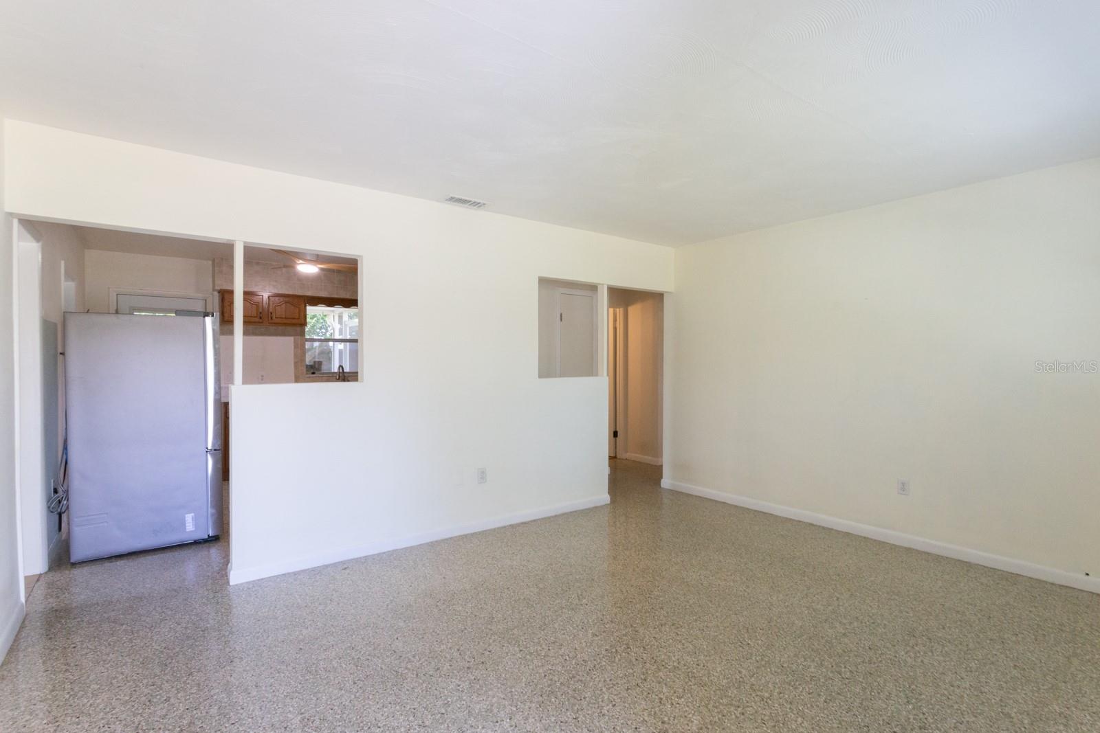 Image 13 of 35 For 45 Avon Drive