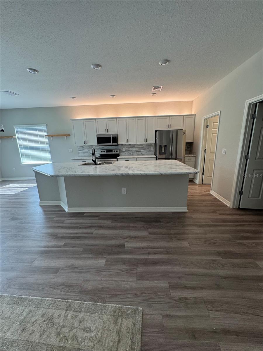 Image 14 of 43 For 5515 91st Street