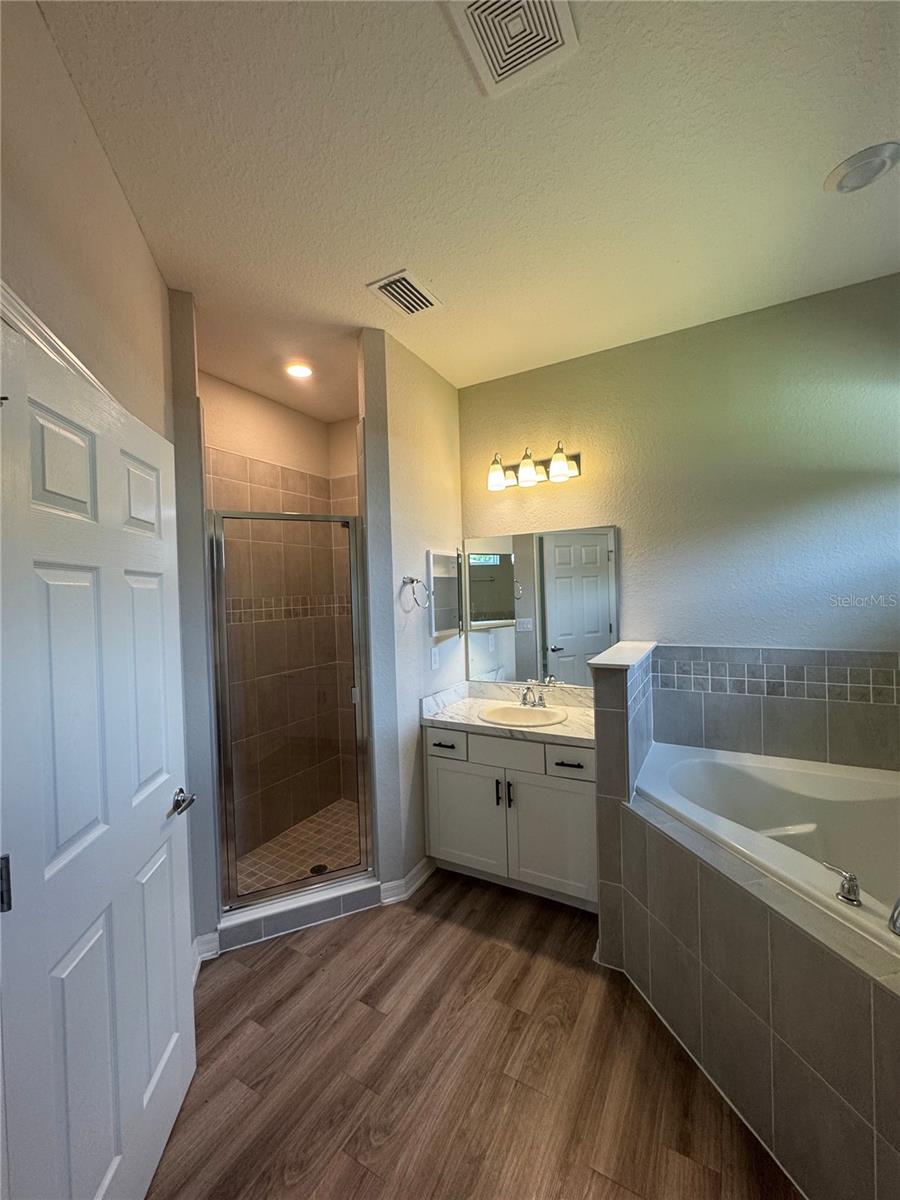Image 22 of 43 For 5515 91st Street