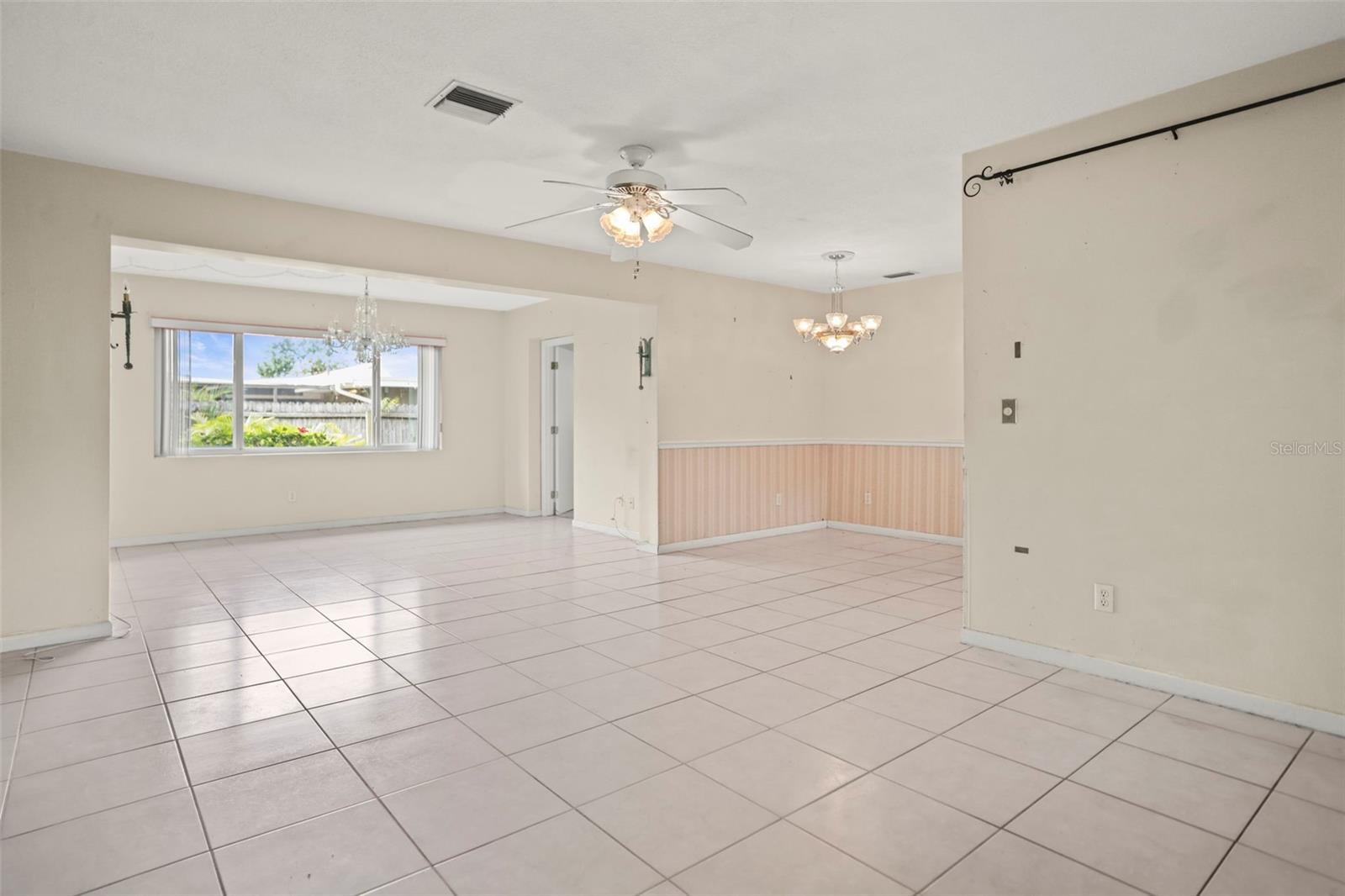Image 15 of 39 For 1761 Penny Lane