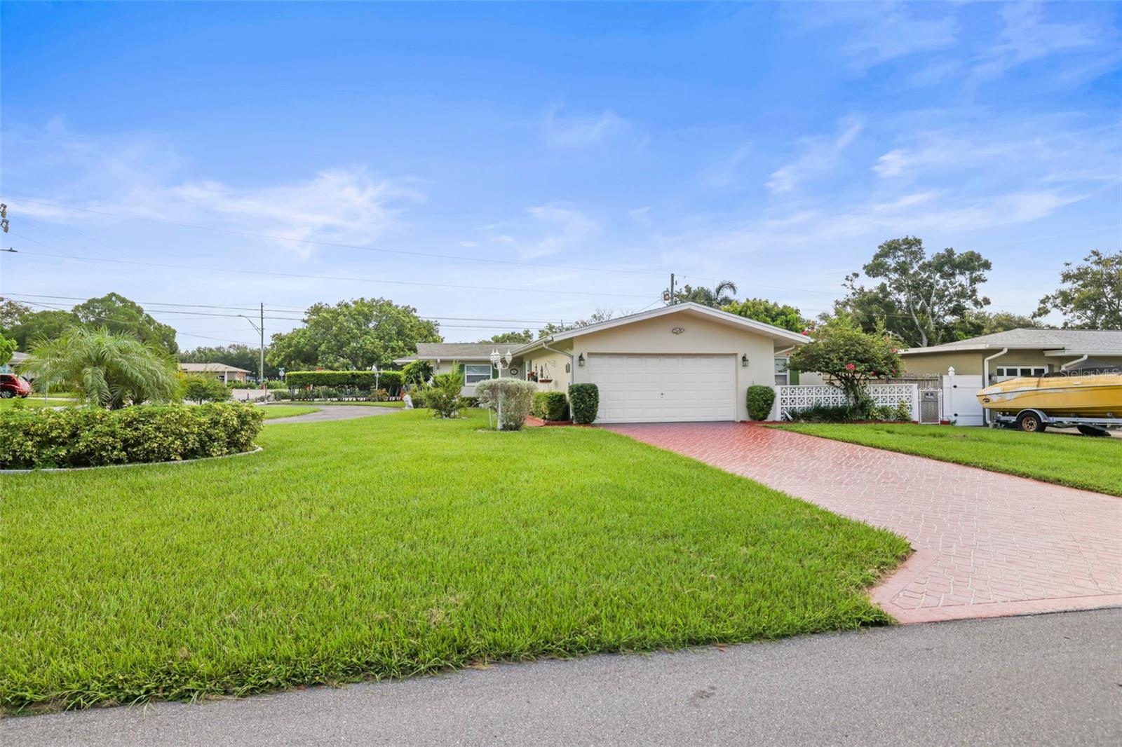 Image 2 of 39 For 1761 Penny Lane