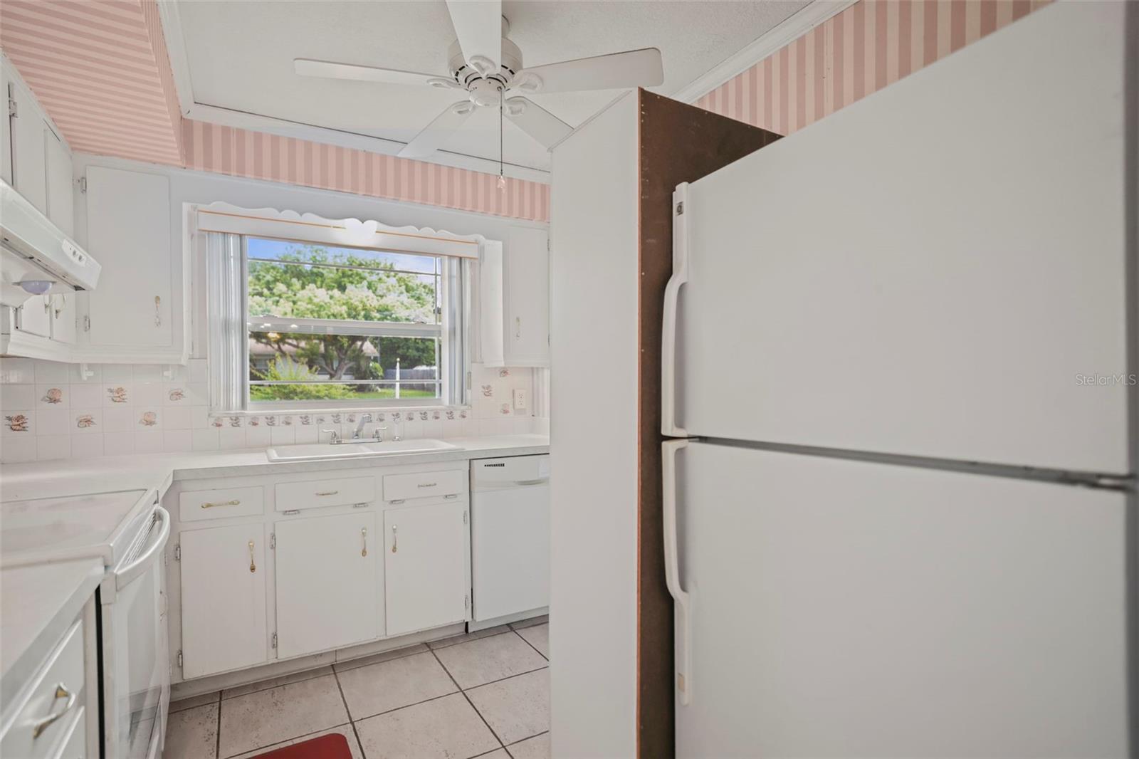 Image 9 of 39 For 1761 Penny Lane