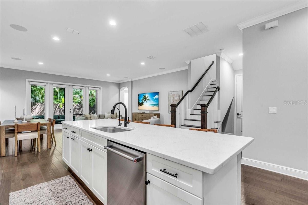 Image 10 of 46 For 4251 Roland Street