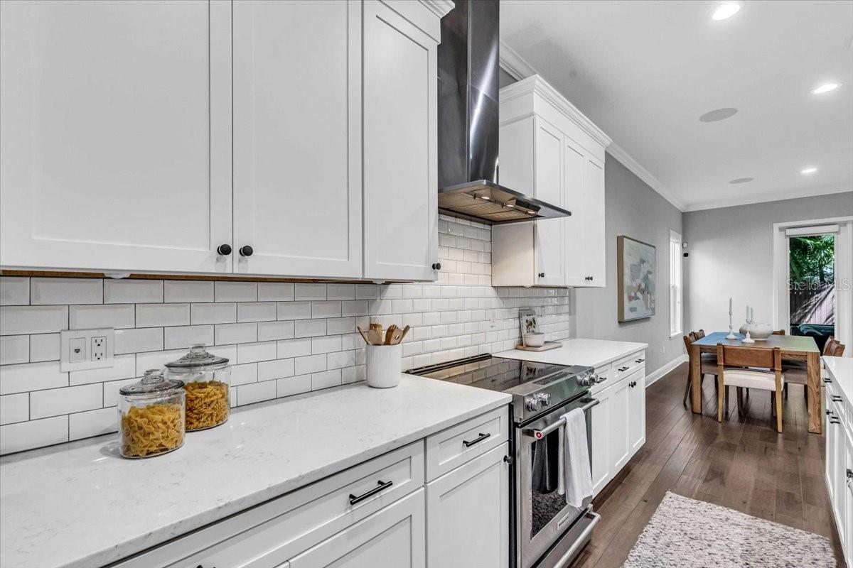 Image 11 of 46 For 4251 Roland Street