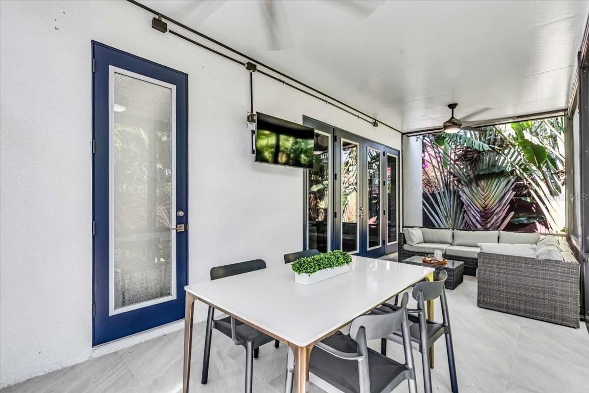 Image 21 of 46 For 4251 Roland Street