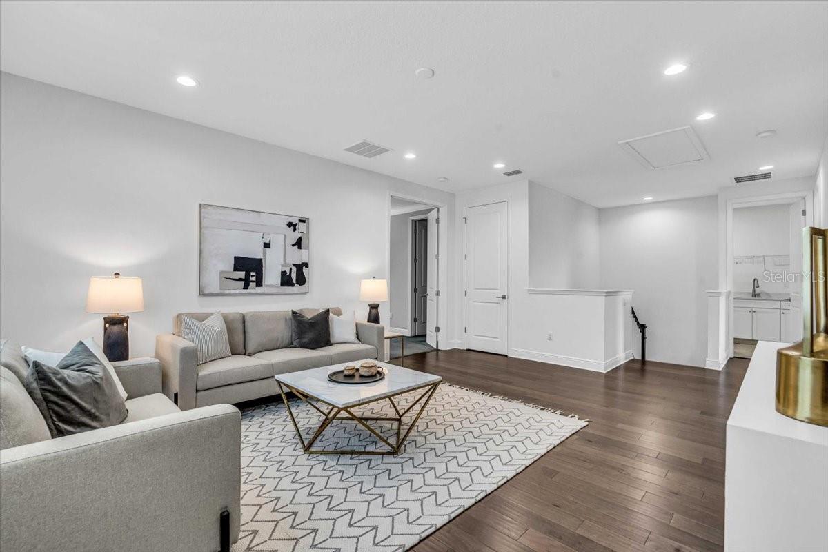 Image 26 of 46 For 4251 Roland Street