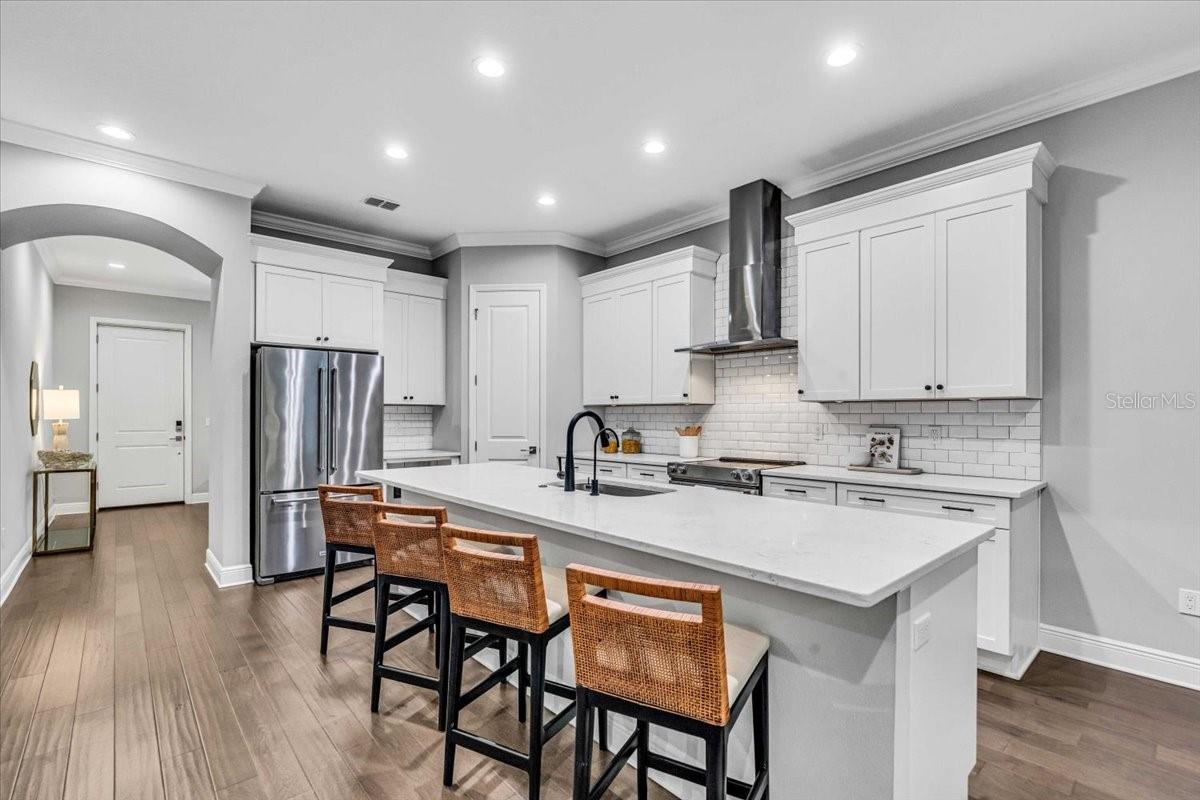 Image 8 of 46 For 4251 Roland Street