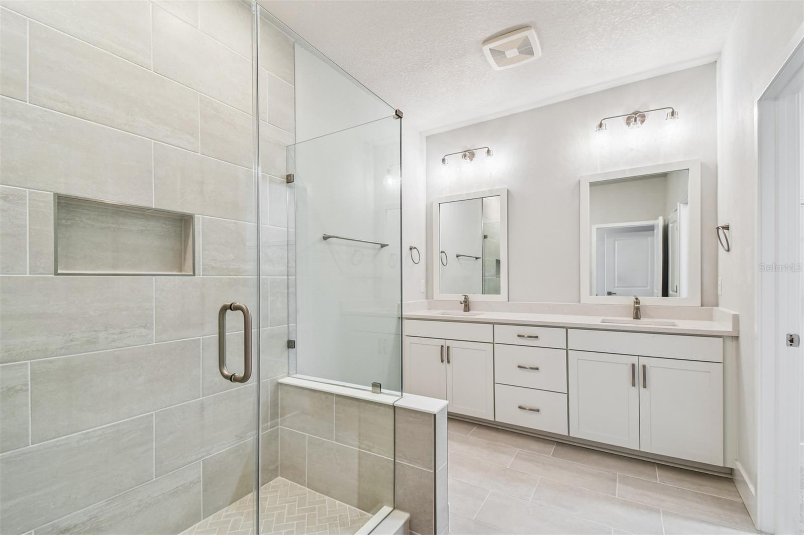 Image 24 of 46 For 487 31st Way N
