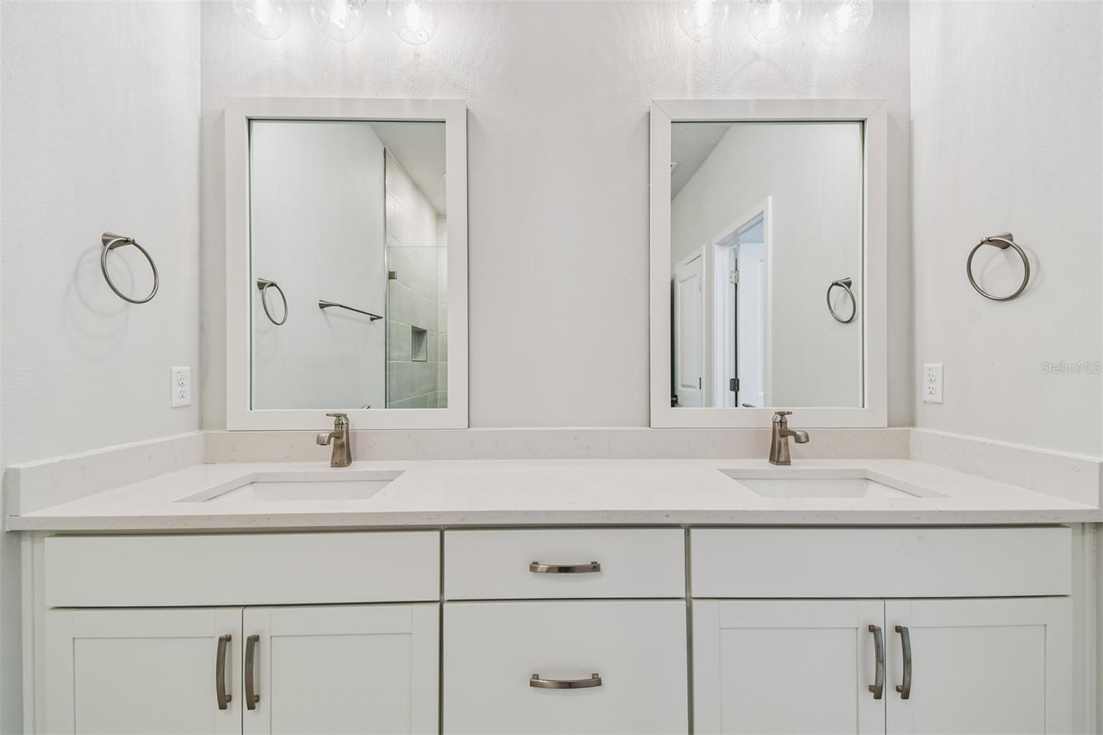 Image 25 of 46 For 487 31st Way N
