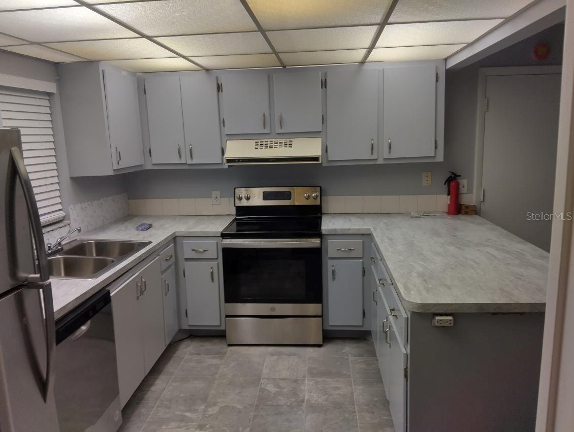 Image 5 of 10 For 7519 Sanibel Circle