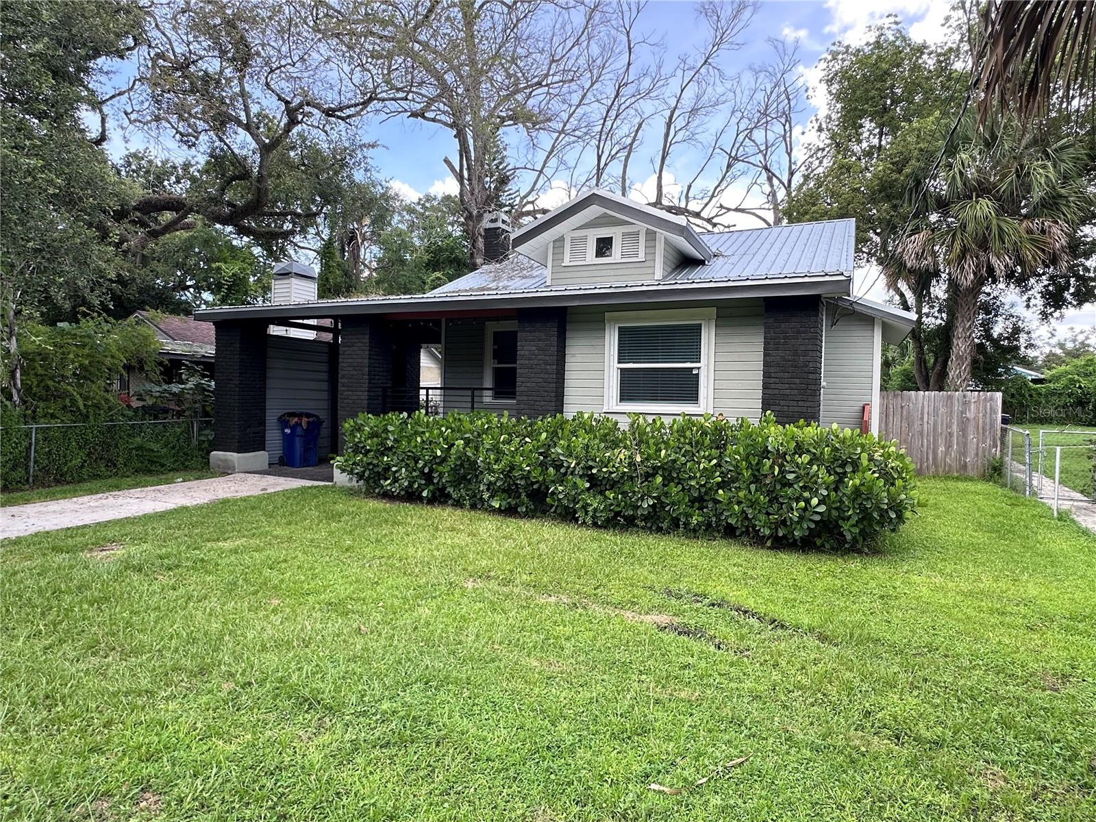 Image 3 of 25 For 209 Louisiana Avenue