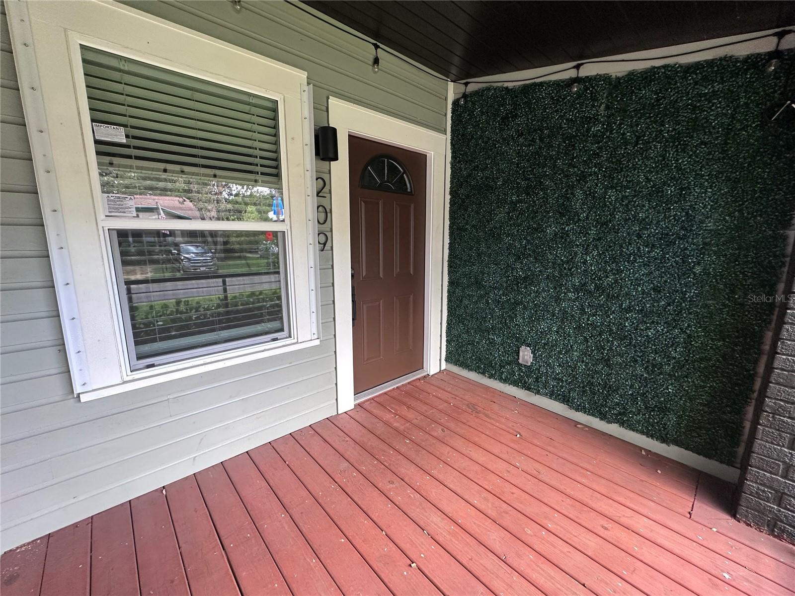 Image 4 of 25 For 209 Louisiana Avenue