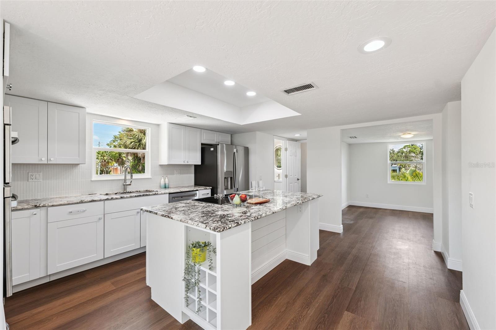 Image 11 of 73 For 7355 138th Street