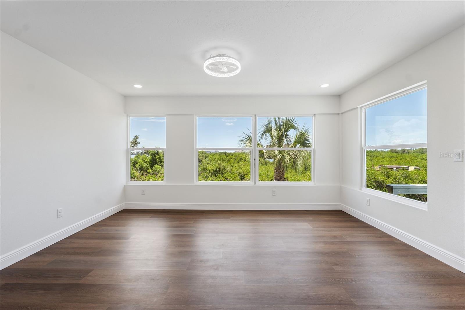 Image 20 of 73 For 7355 138th Street