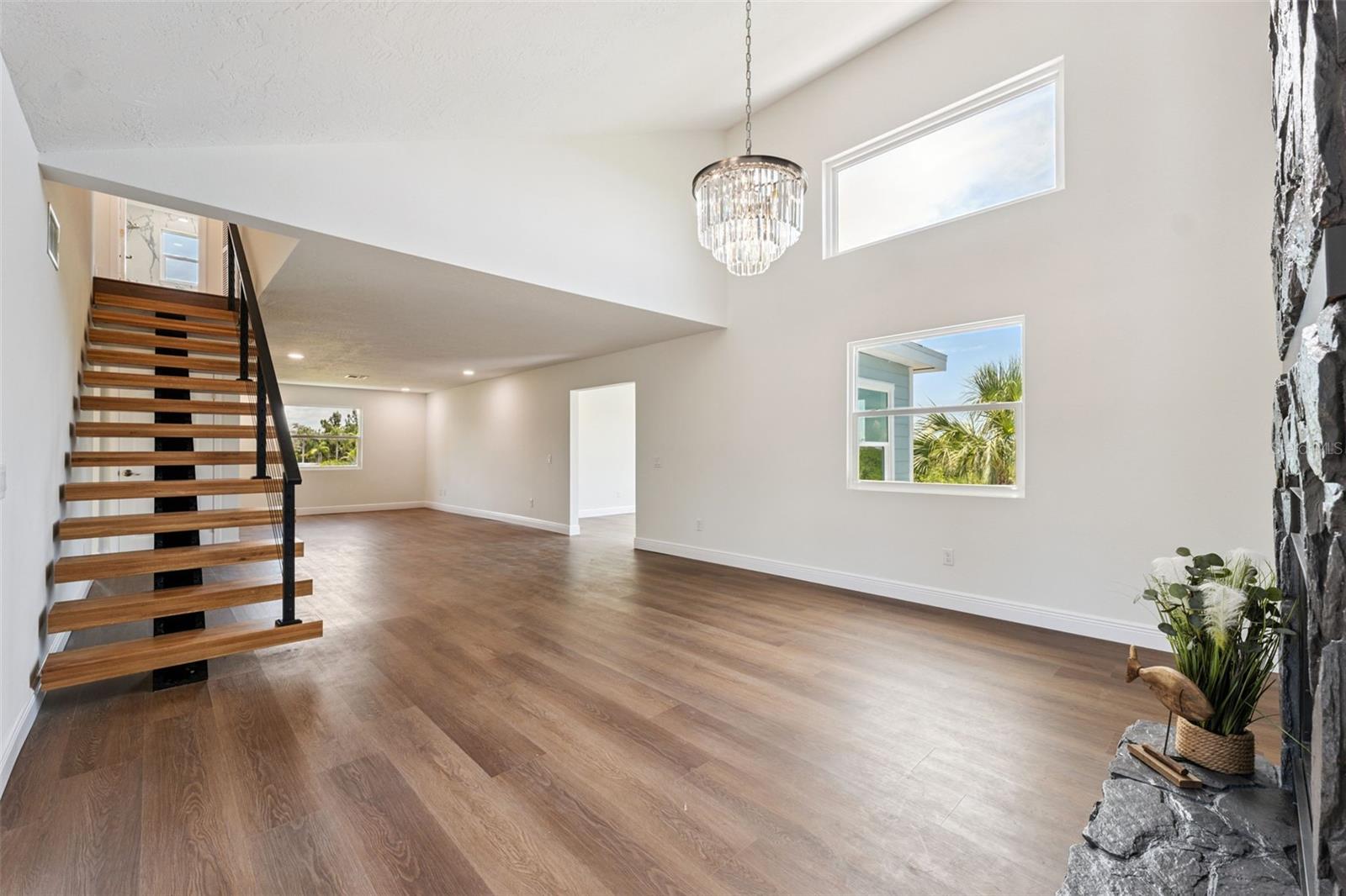 Image 26 of 73 For 7355 138th Street