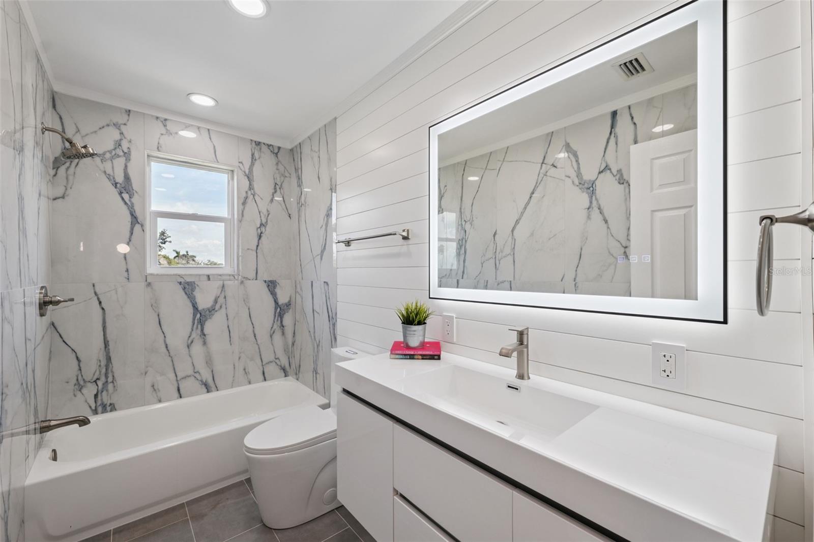 Image 33 of 73 For 7355 138th Street