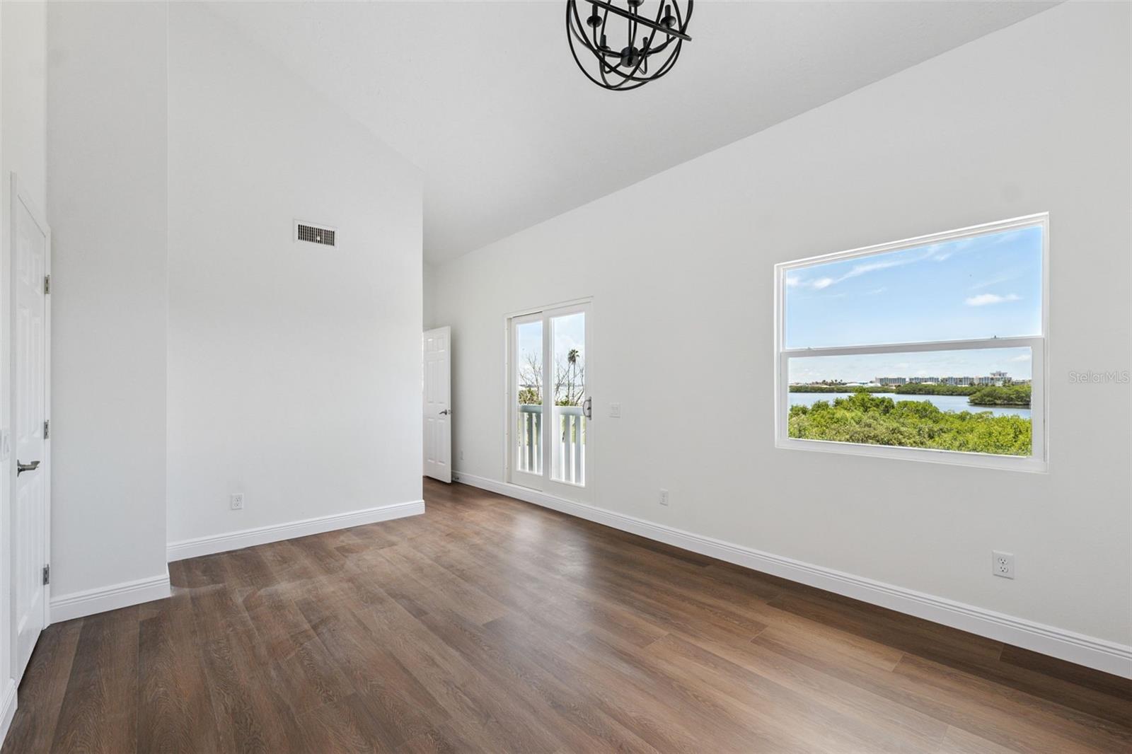 Image 39 of 73 For 7355 138th Street