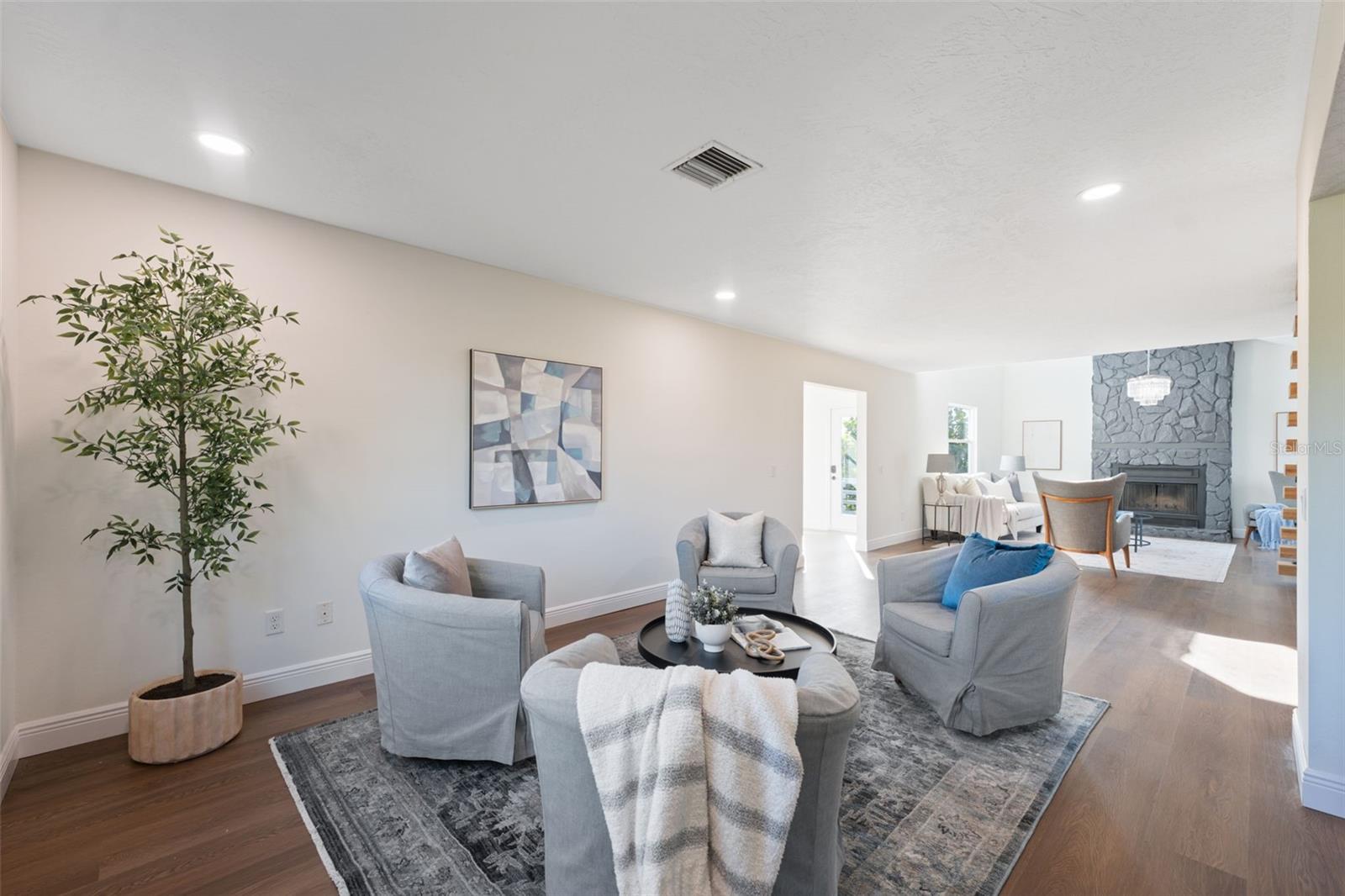 Image 89 of 93 For 7355 138th Street