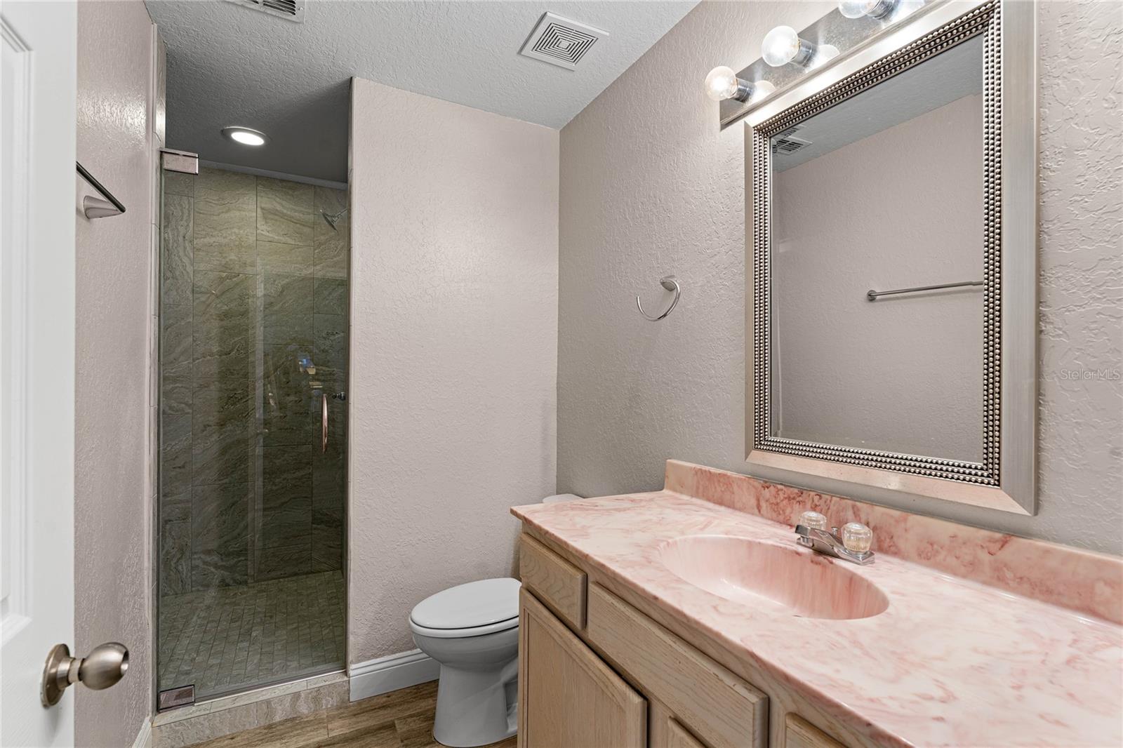 Image 15 of 31 For 5020 Sunridge Palms Drive 103
