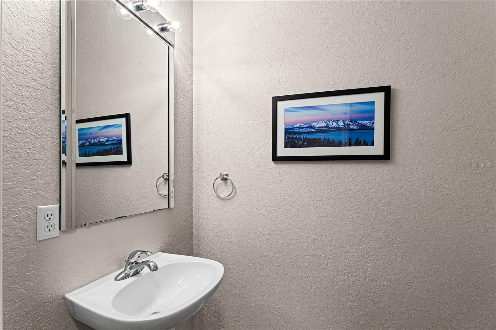 Image 23 of 31 For 5020 Sunridge Palms Drive 103