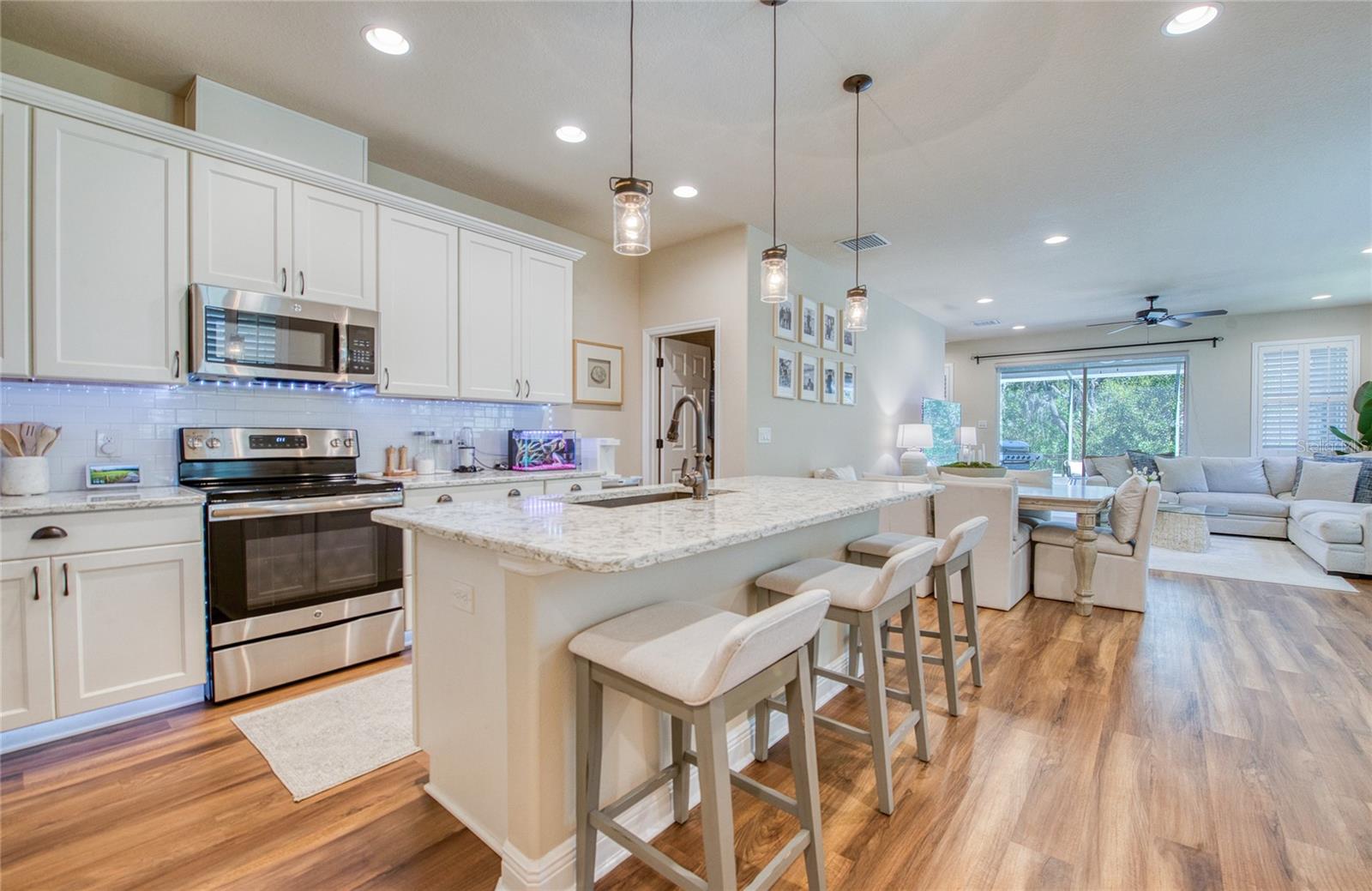 Image 10 of 40 For 443 Harbor Springs Drive