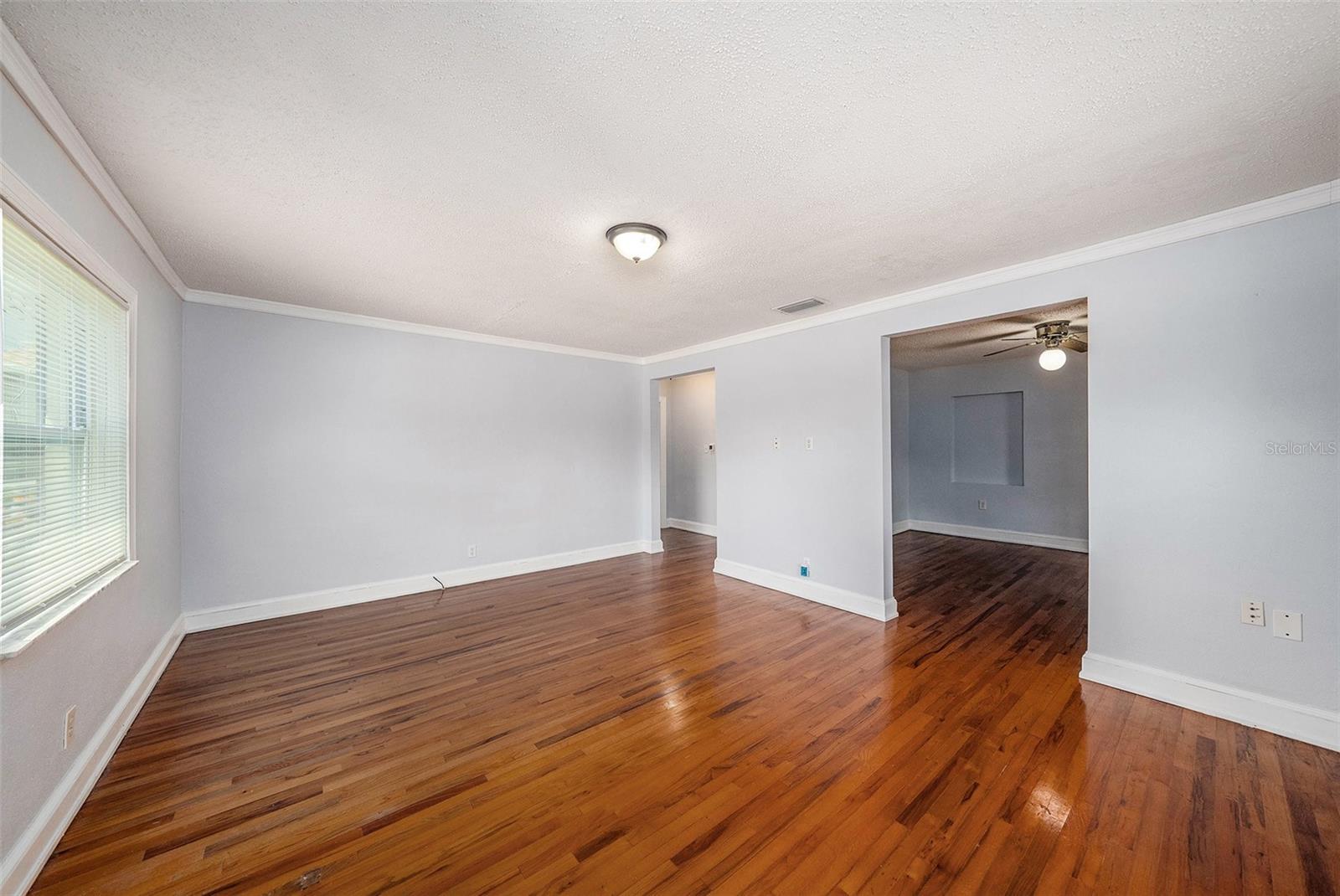 Image 3 of 13 For 213 Lincoln Avenue