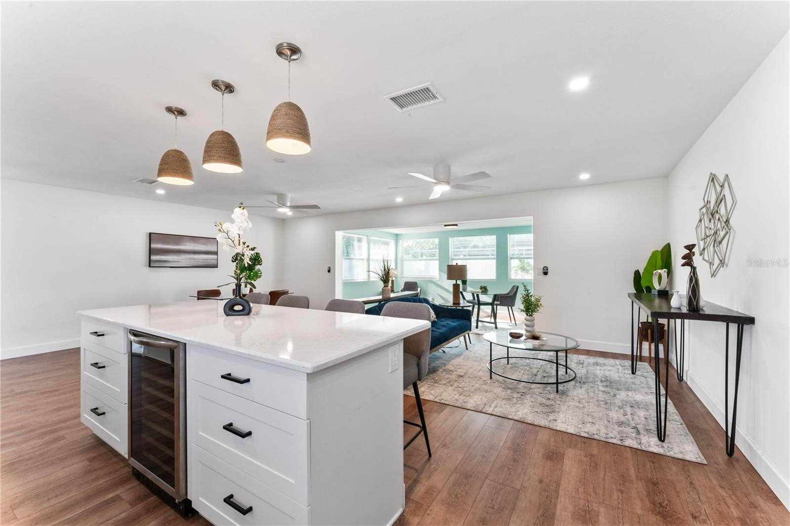 Image 12 of 38 For 13958 Antigua Drive