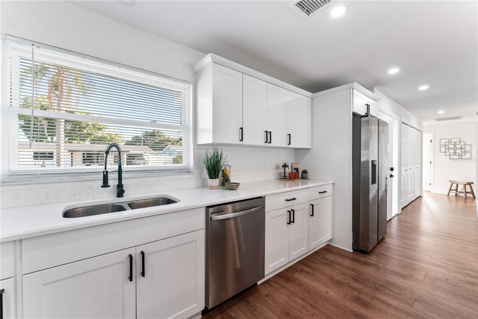 Image 13 of 38 For 13958 Antigua Drive