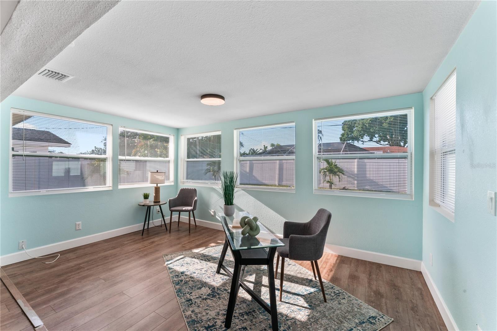 Image 16 of 38 For 13958 Antigua Drive