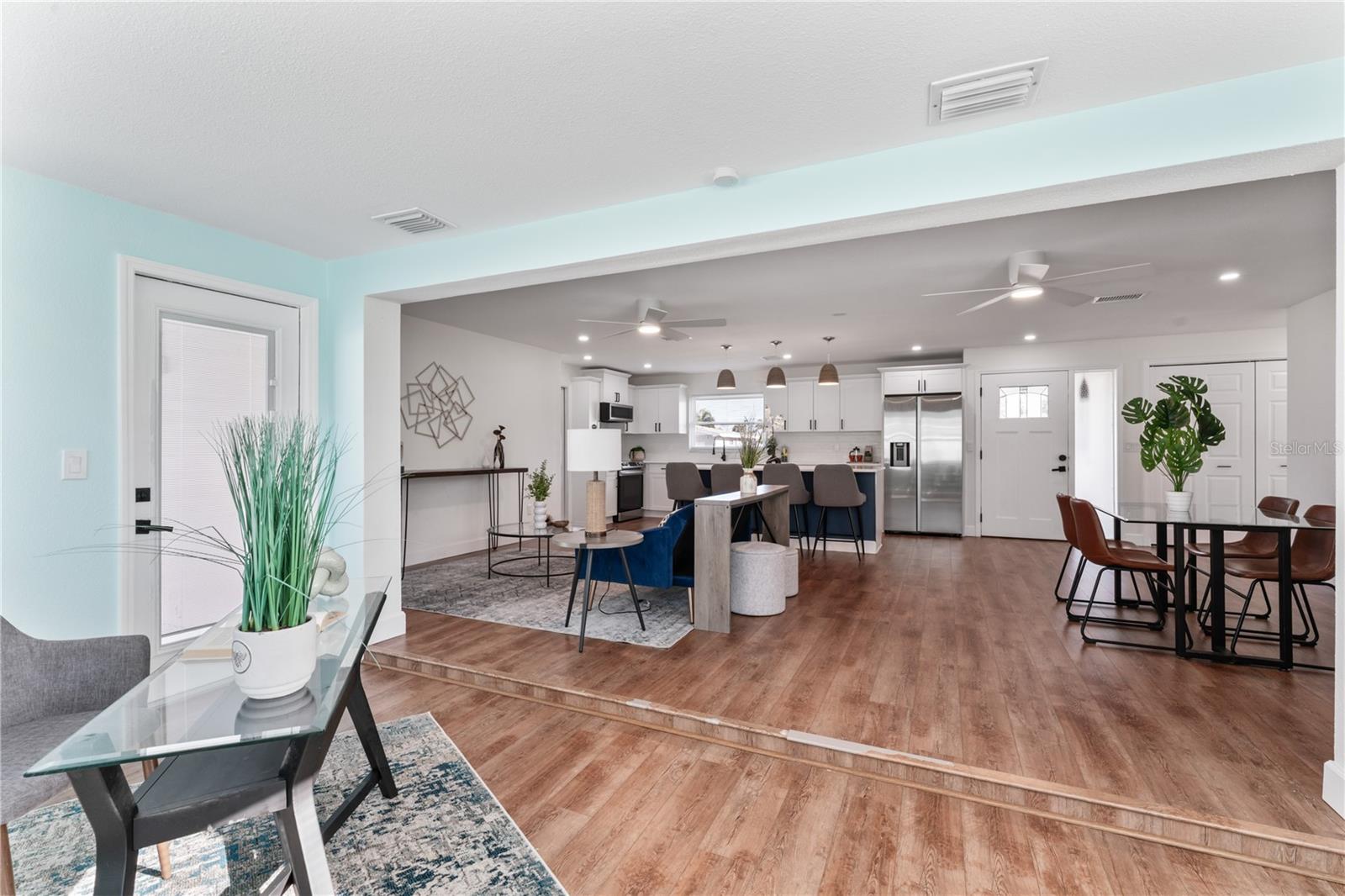 Image 18 of 38 For 13958 Antigua Drive