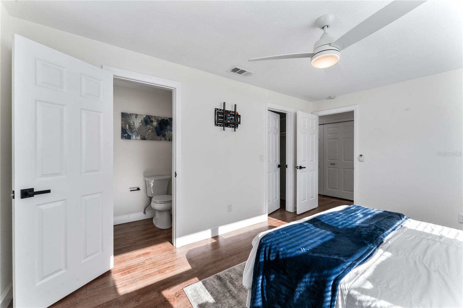 Image 22 of 38 For 13958 Antigua Drive