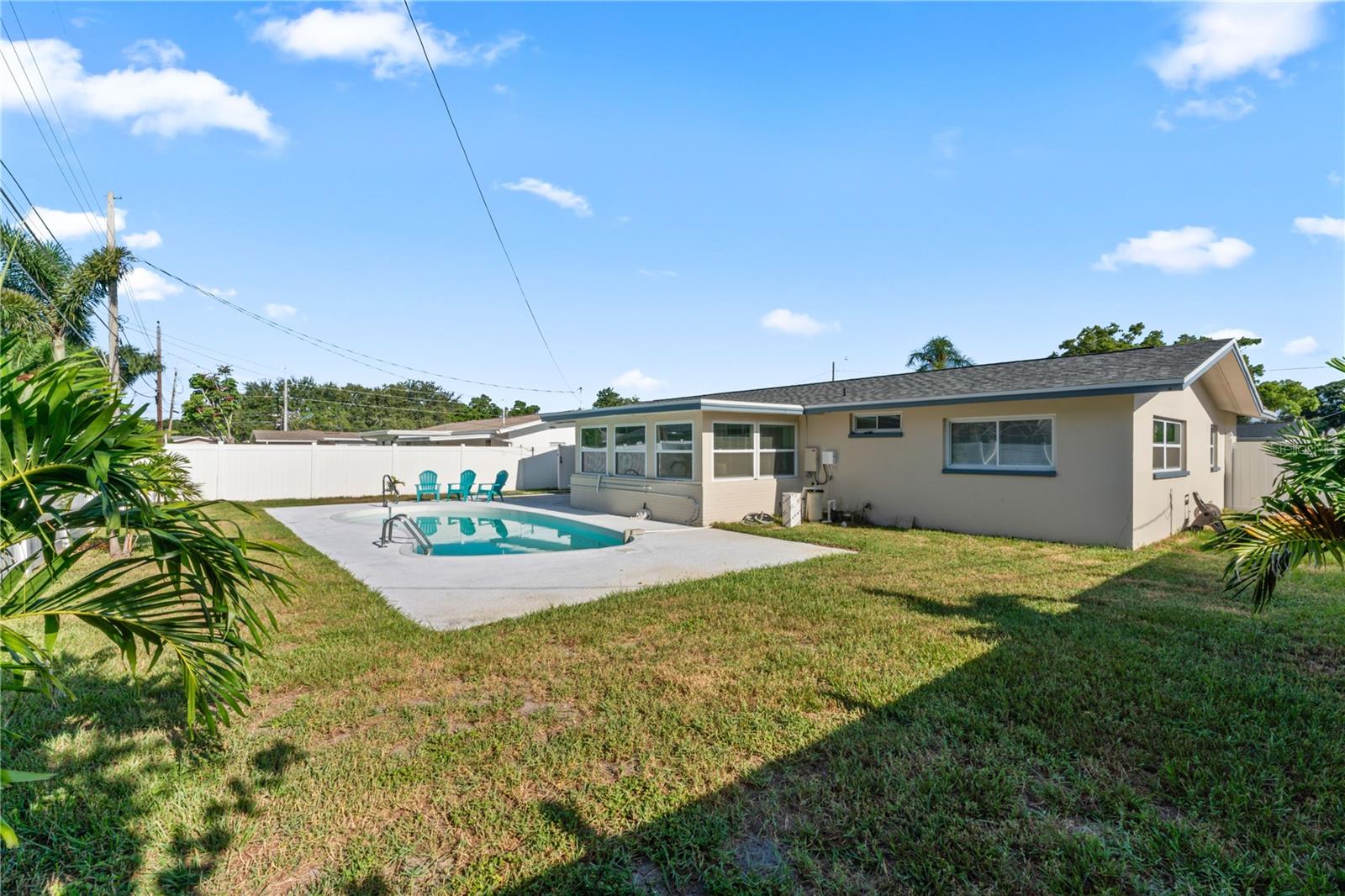 Image 3 of 38 For 13958 Antigua Drive