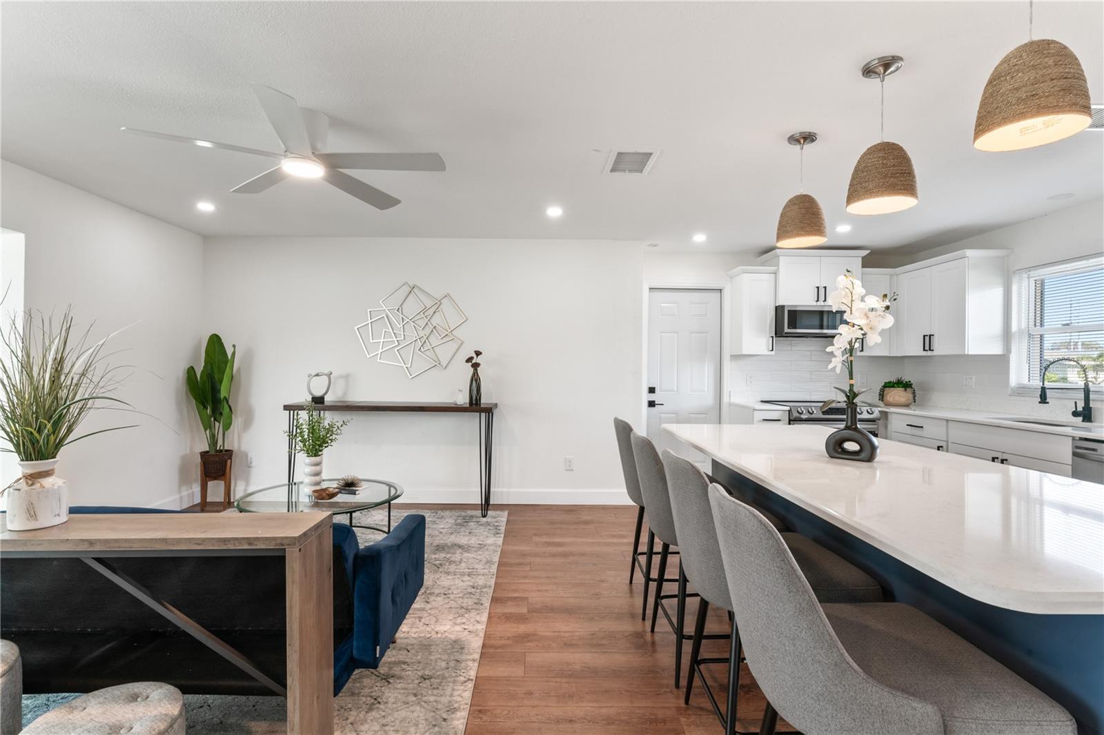Image 9 of 38 For 13958 Antigua Drive