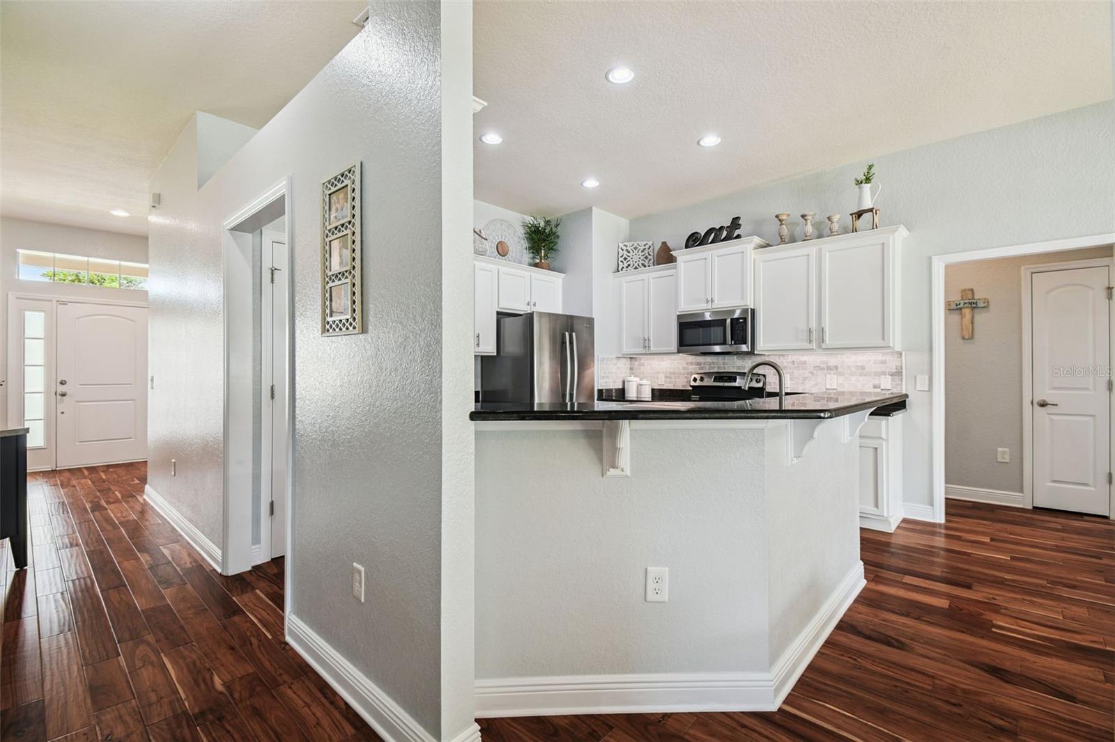 Listing photo id 9 for 9638 Jaybird Lane