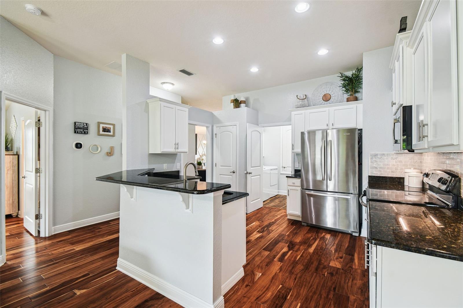 Listing photo id 23 for 9638 Jaybird Lane