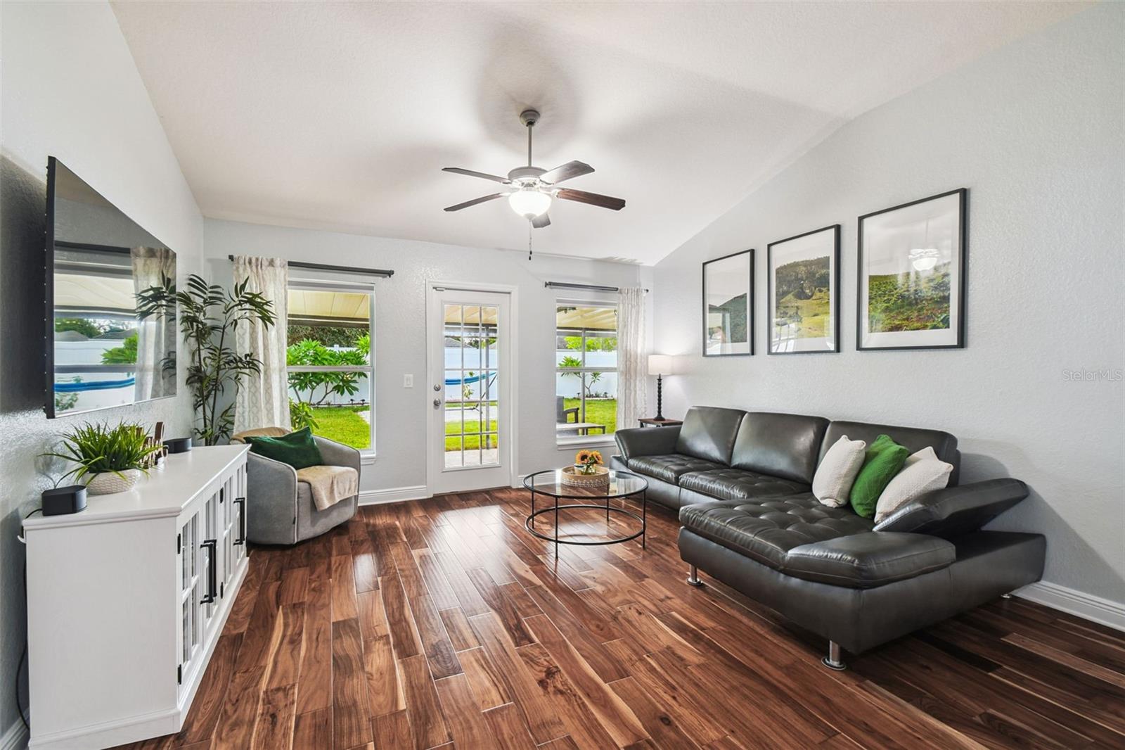 Listing photo id 28 for 9638 Jaybird Lane