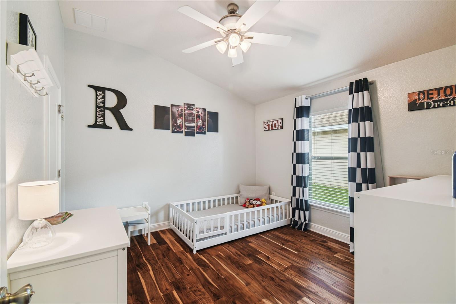 Listing photo id 36 for 9638 Jaybird Lane