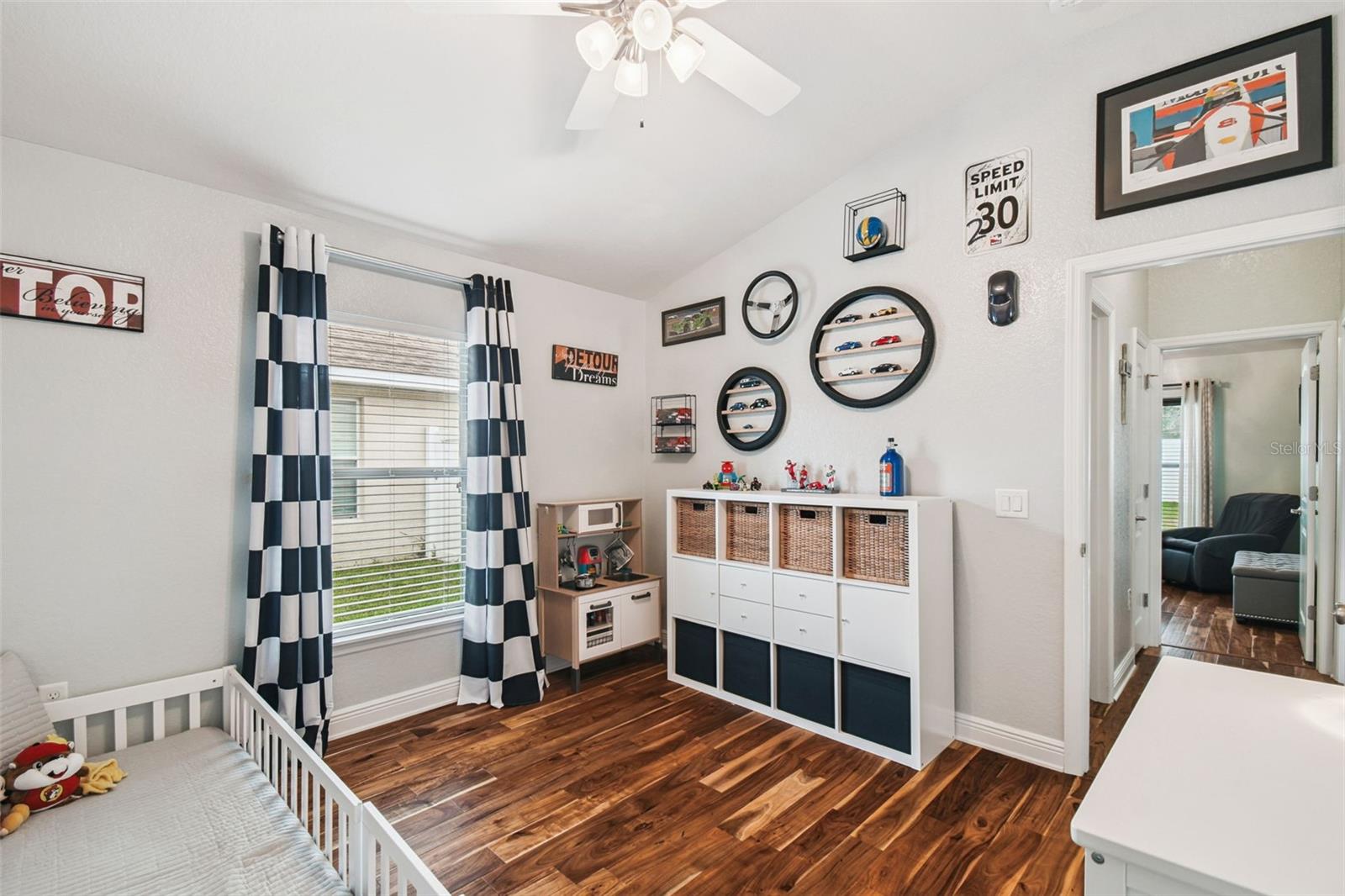 Listing photo id 37 for 9638 Jaybird Lane