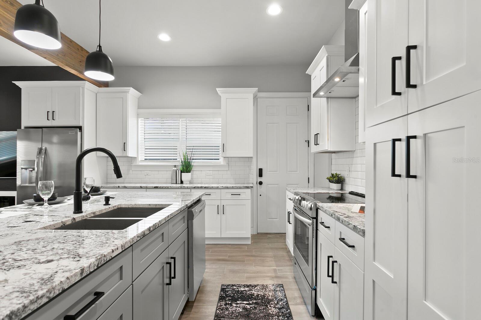 Image 21 of 39 For 1906 Mitchell Avenue A