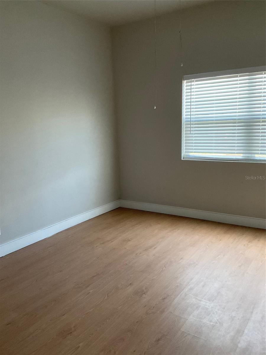 Image 49 of 51 For 1906 Mitchell Avenue A