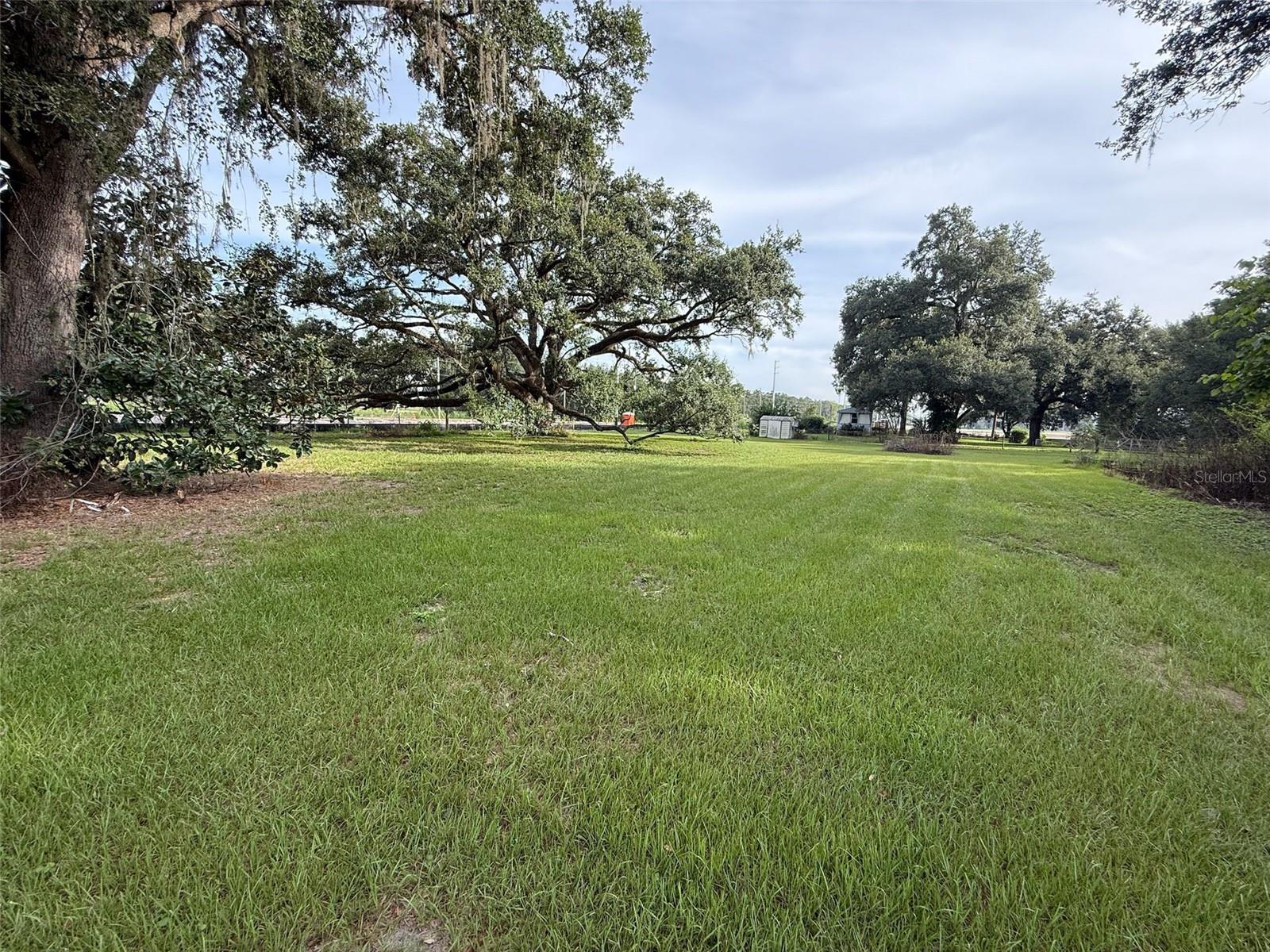 Listing photo id 8 for 21146 Us Highway 301
