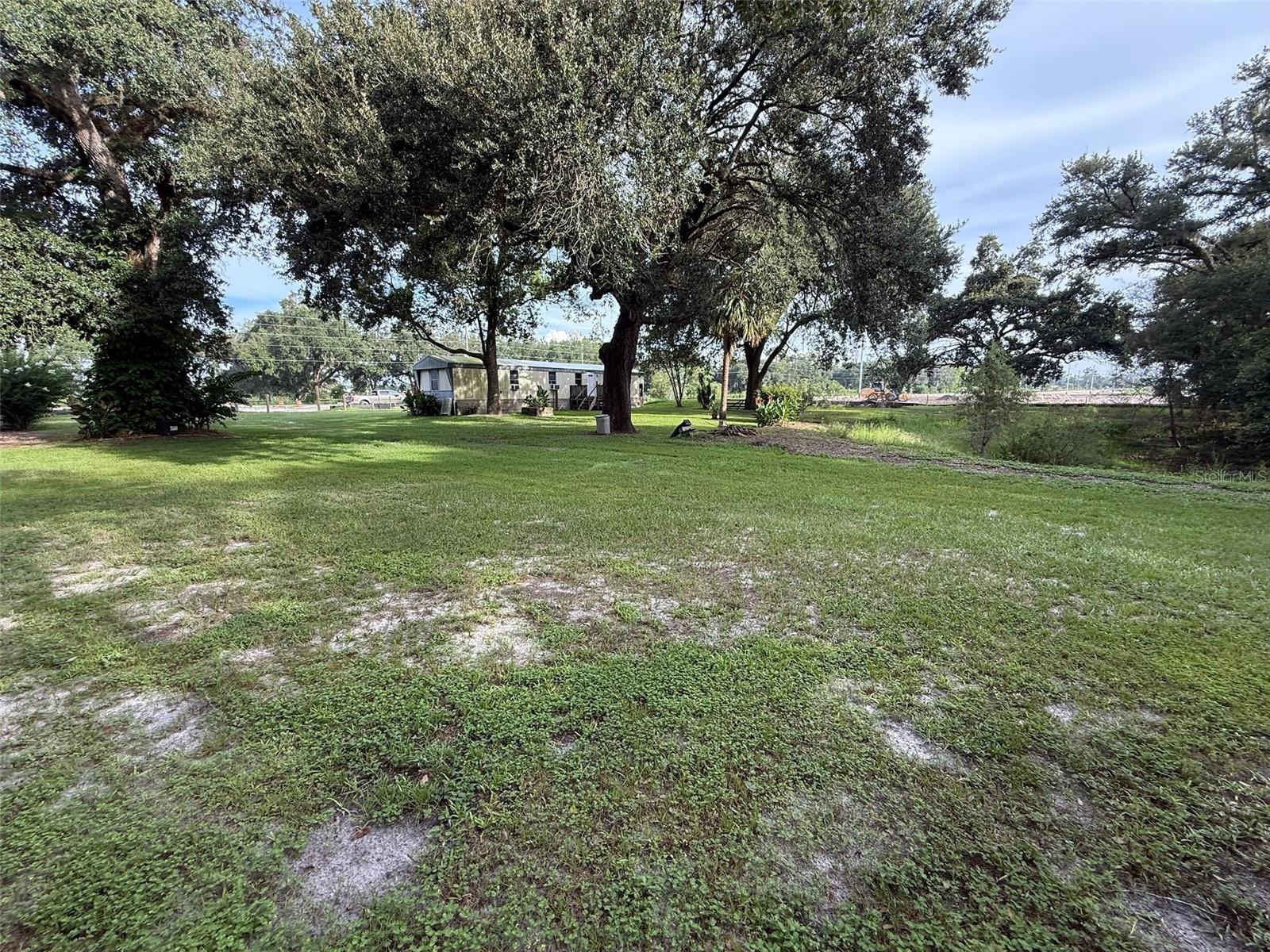 Listing photo id 10 for 21146 Us Highway 301