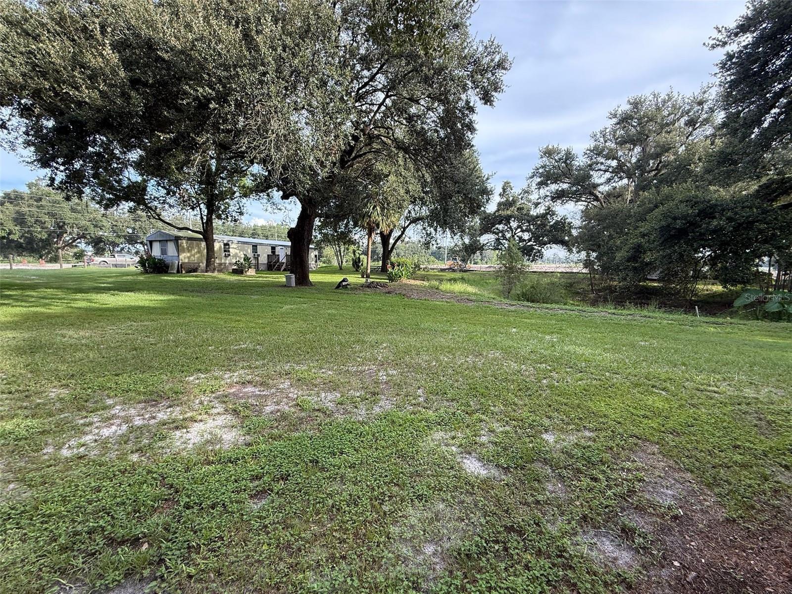 Listing photo id 32 for 21146 Us Highway 301