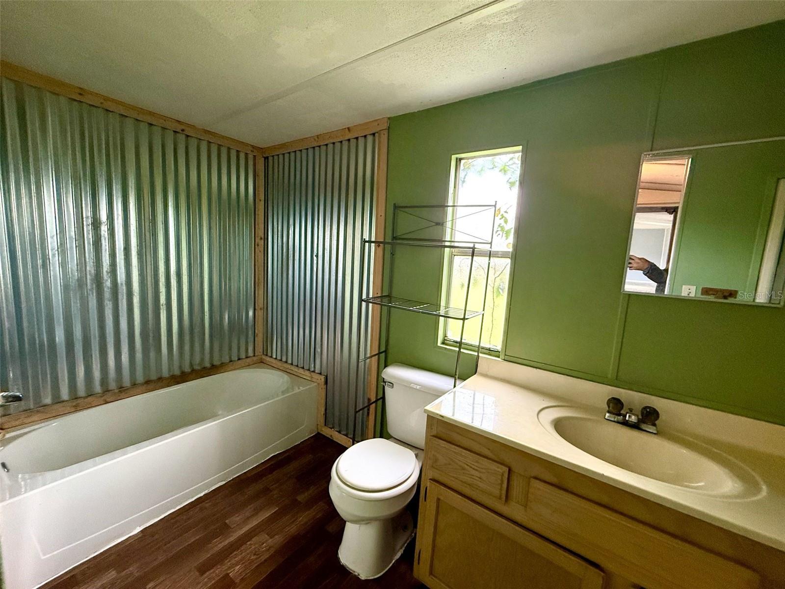 Listing photo id 47 for 21146 Us Highway 301