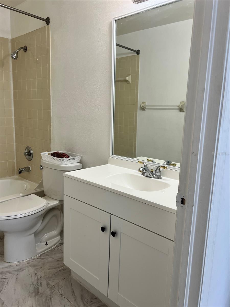 Image 11 of 17 For 8108 Riverboat Drive