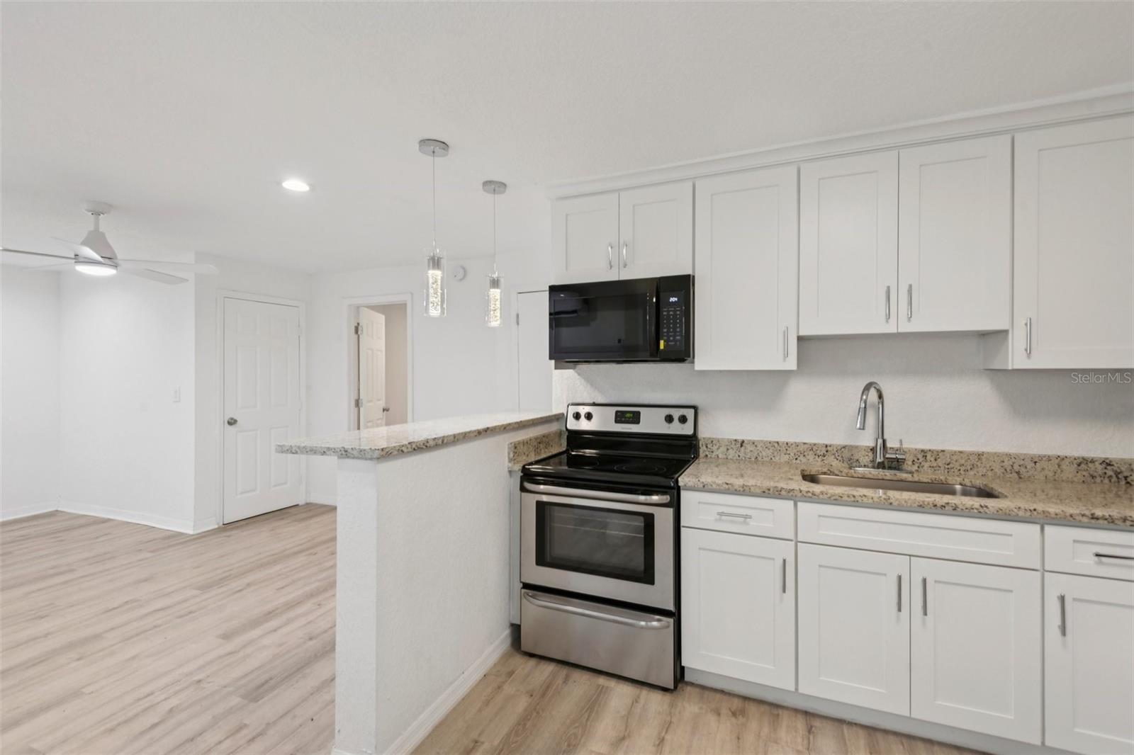Image 12 of 36 For 9404 Mulberry Street