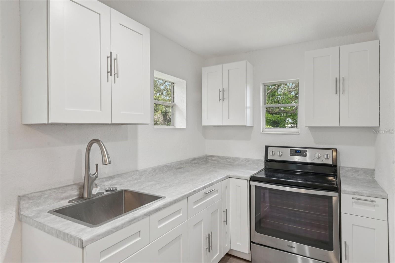 Image 15 of 36 For 9404 Mulberry Street